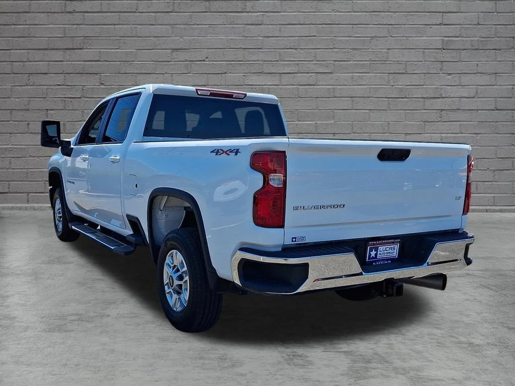 Used 2025 Summit White Chevrolet LT image 38