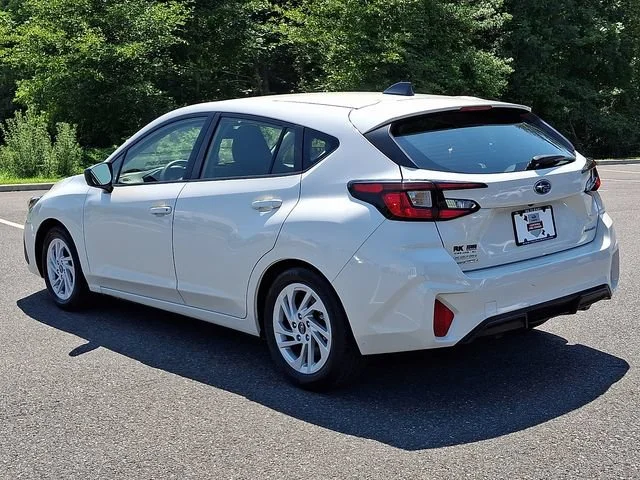 Used 2024 White Subaru  image 6