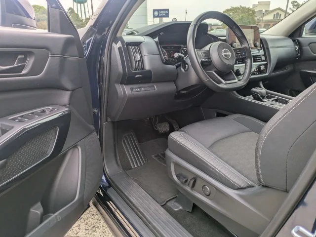 Used 2024 Blue Nissan SV image 19