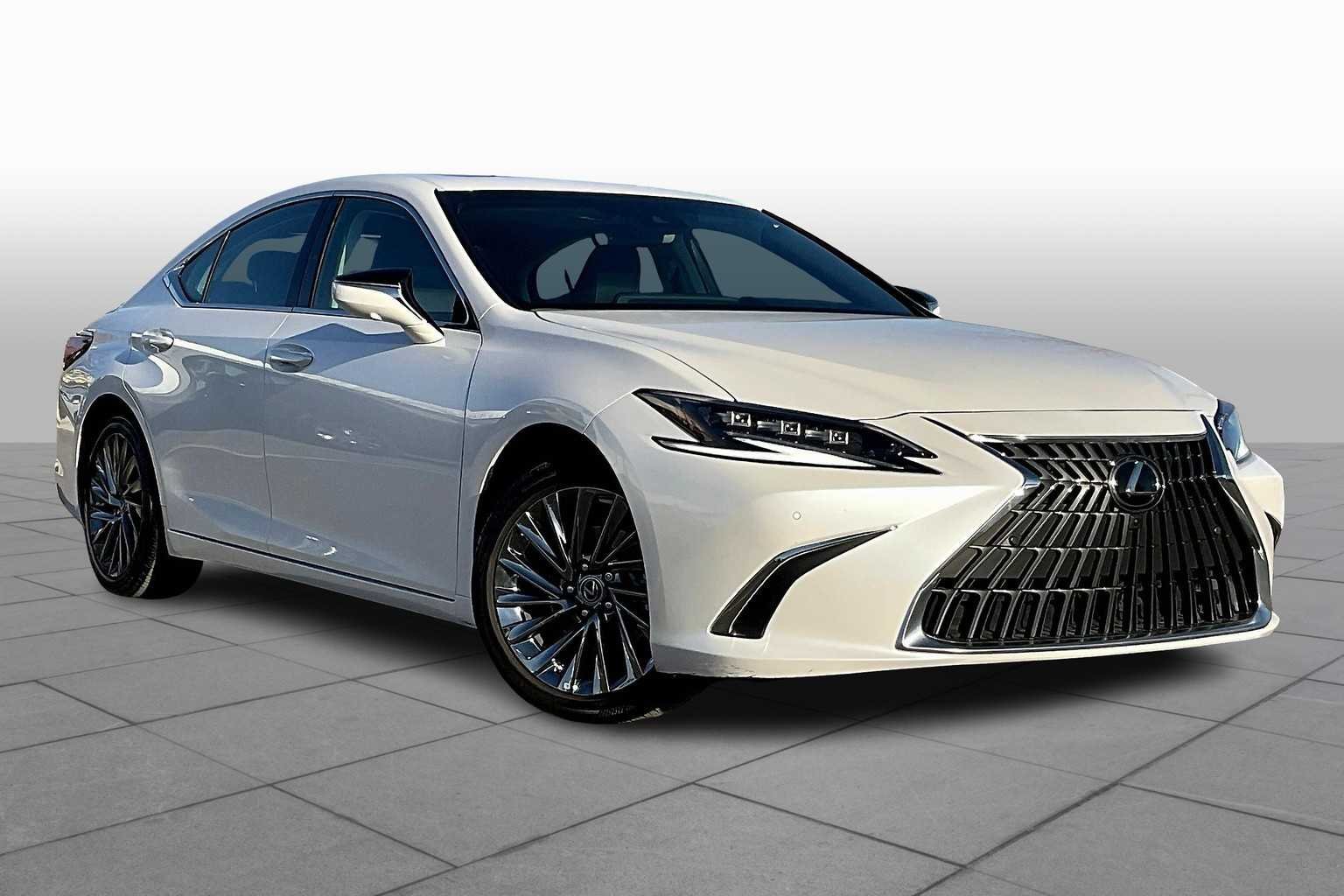 Used 2024 Eminent White Pearl Lexus Luxury image 3