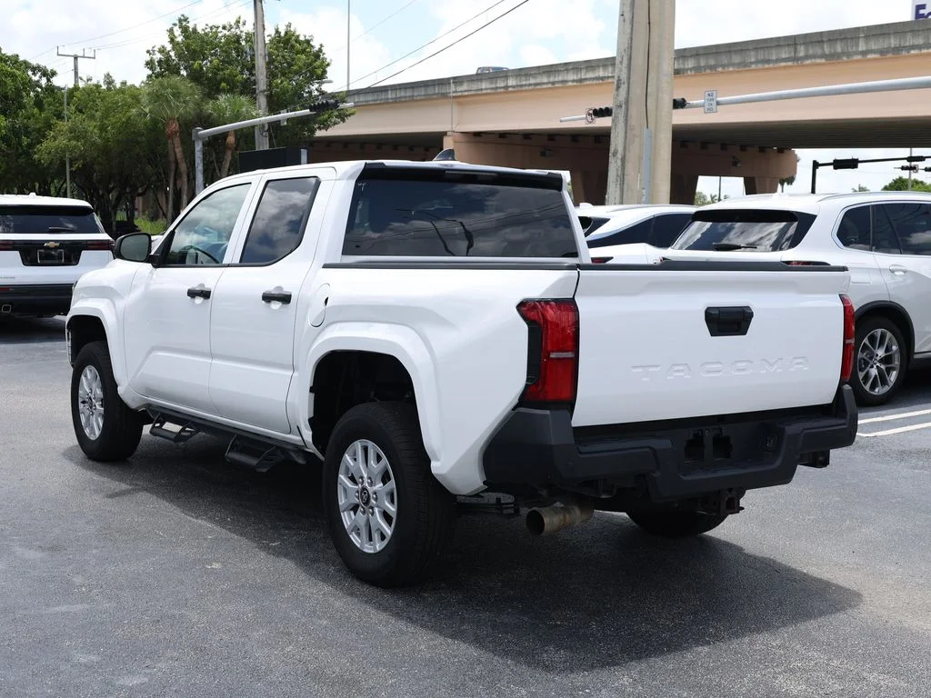 Used 2025 White Toyota SR image 5