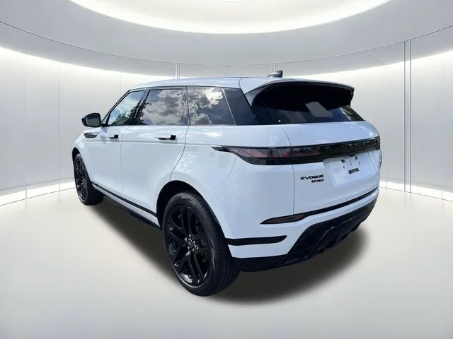 Used 2020 White Land Rover R-Dynamic SE image 3