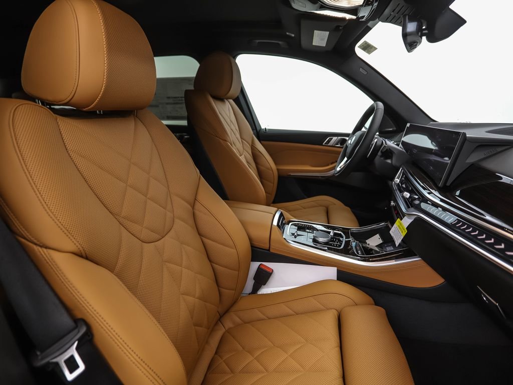 New 2026 Gray Metallic BMW xDrive50e image 31