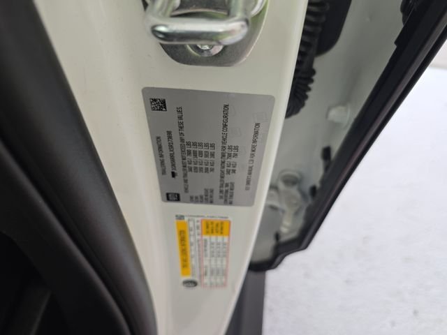 Used 2025 Beige Chevrolet RST image 14