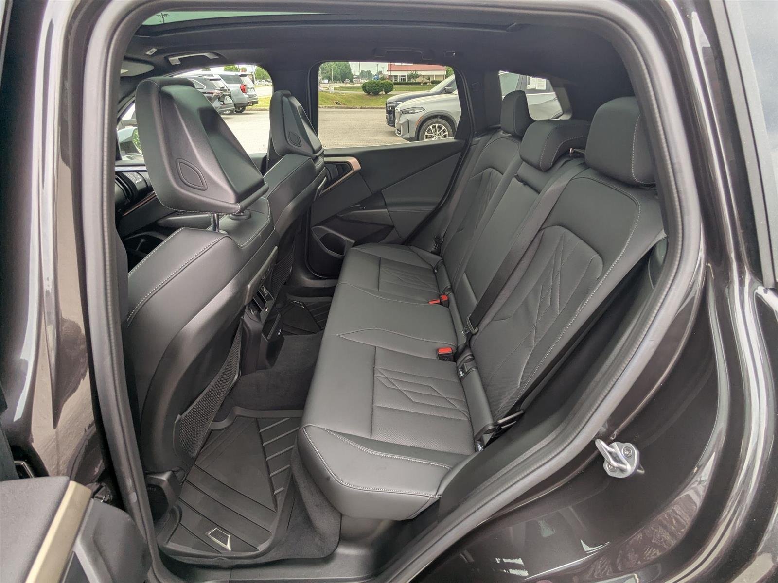Used 2025 Dark Graphite Metallic BMW 30 xDrive image 24