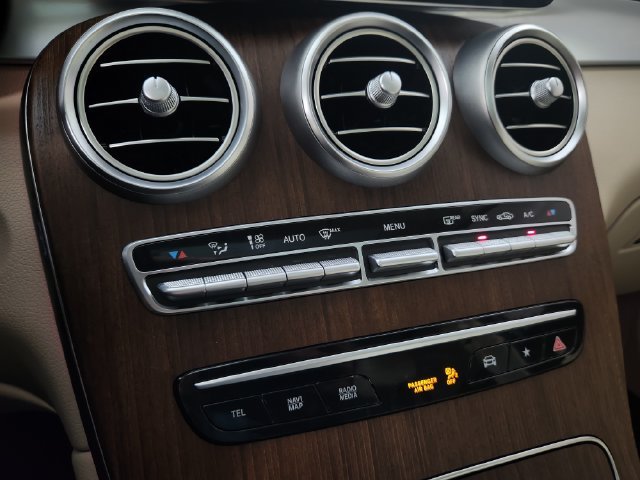 2020 Mercedes-Benz GLC GLC300 - Photo 28