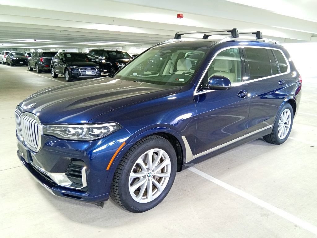 2020 BMW X7 xDrive40i's photo