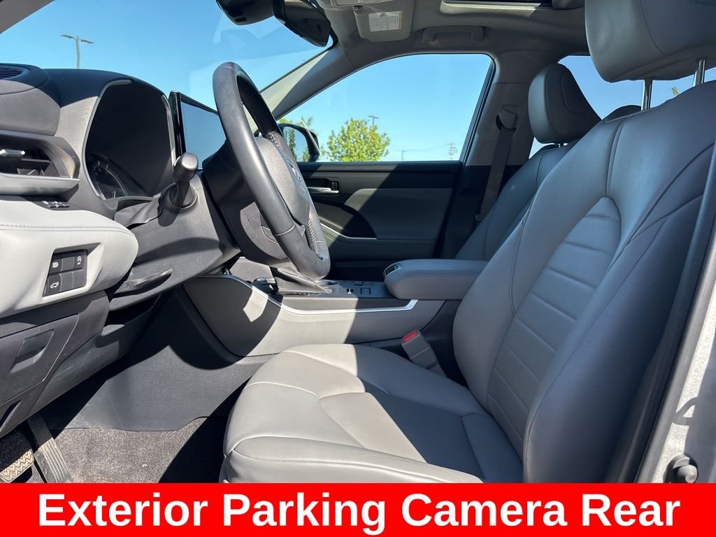 Used 2023 Silver Toyota XLE image 12