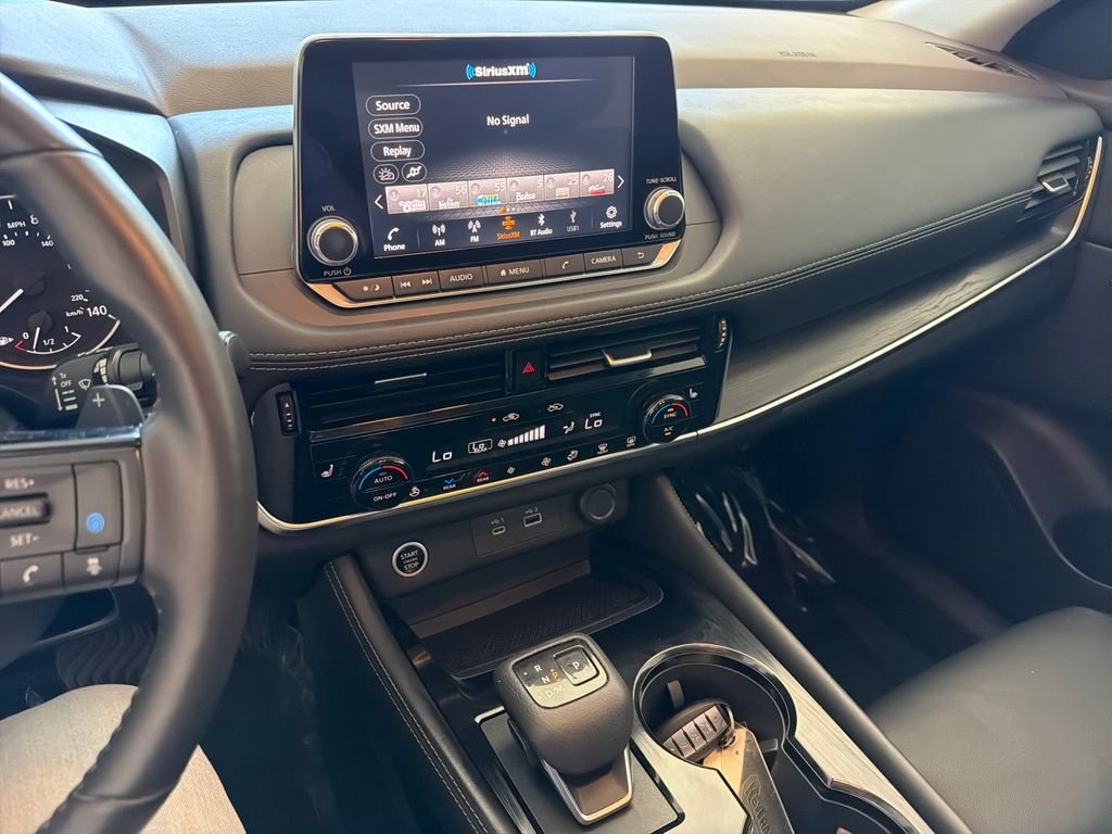 Used 2021 Boulder Gray Nissan SL image 17