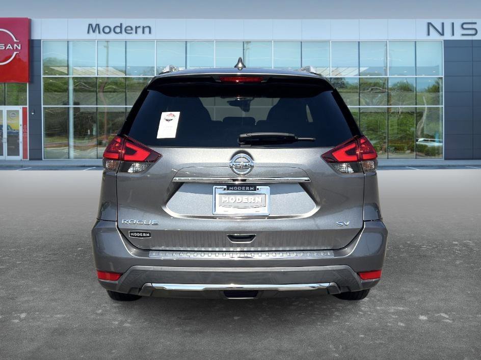 Used 2017 Gun Metallic Nissan SV image 6
