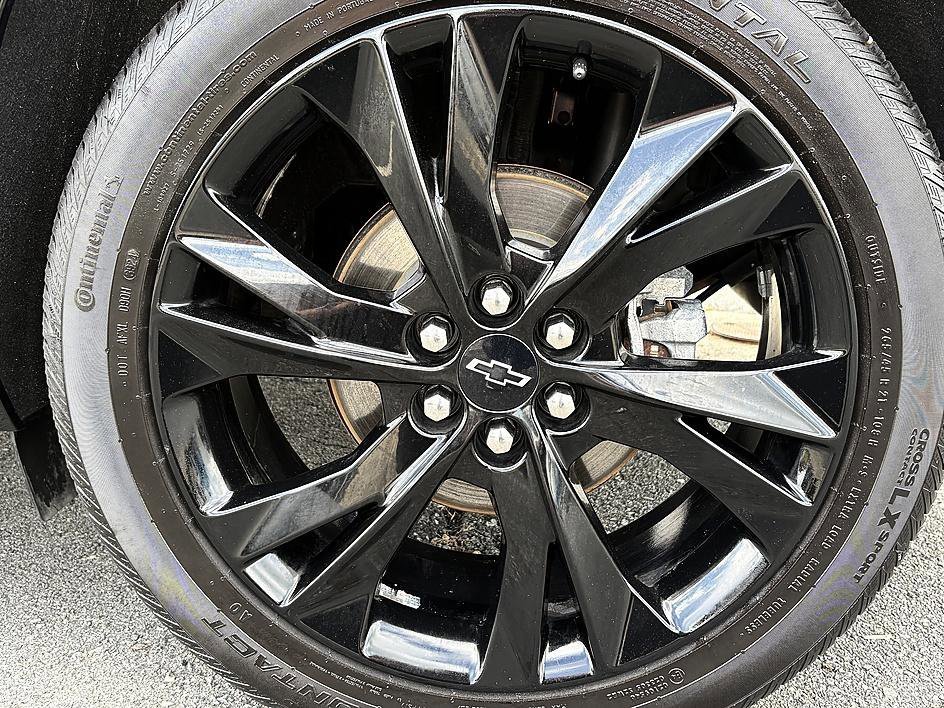 Used 2019 Black Chevrolet RS image 7