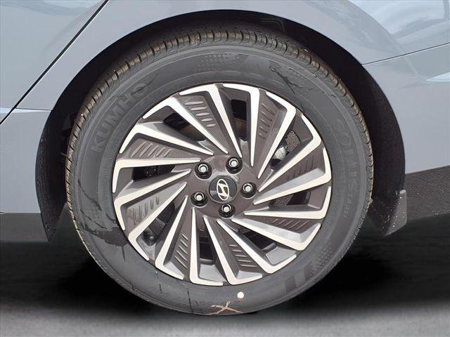 2025 Hyundai Sonata Hybrid Limited - Photo 10