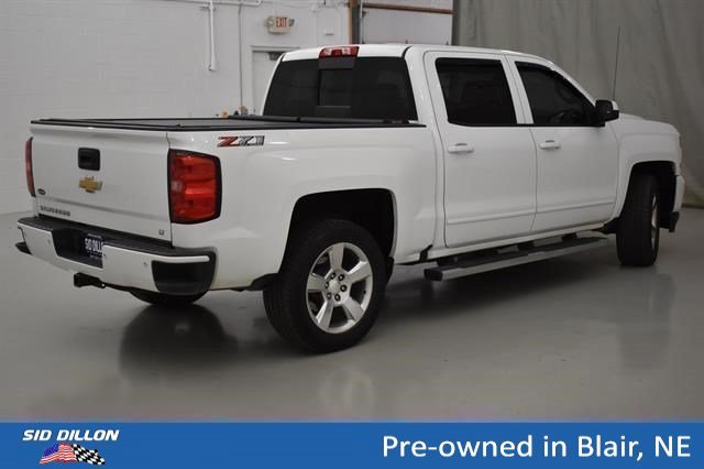 Used 2018 Summit White Chevrolet LT image 12