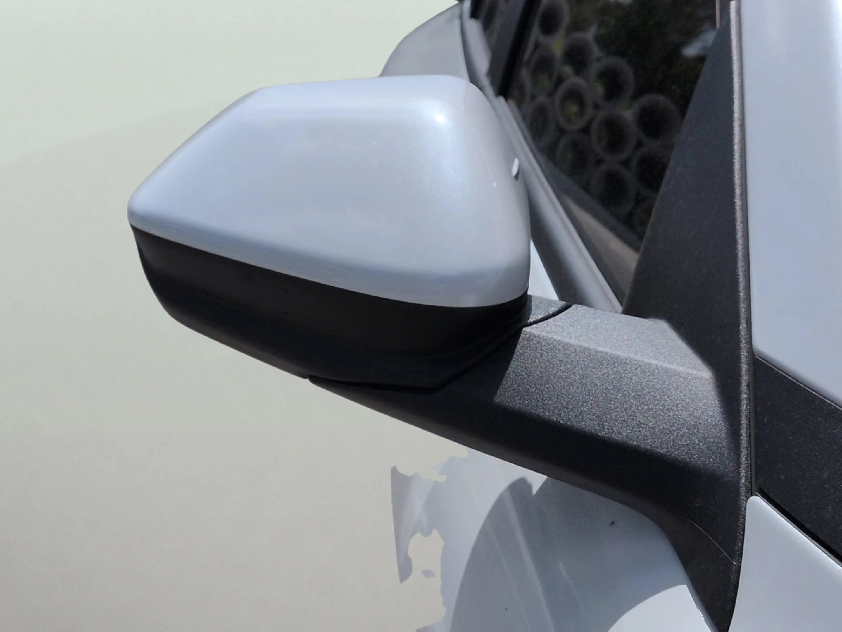 New 2026 Snow White Pearl Kia LXS image 46
