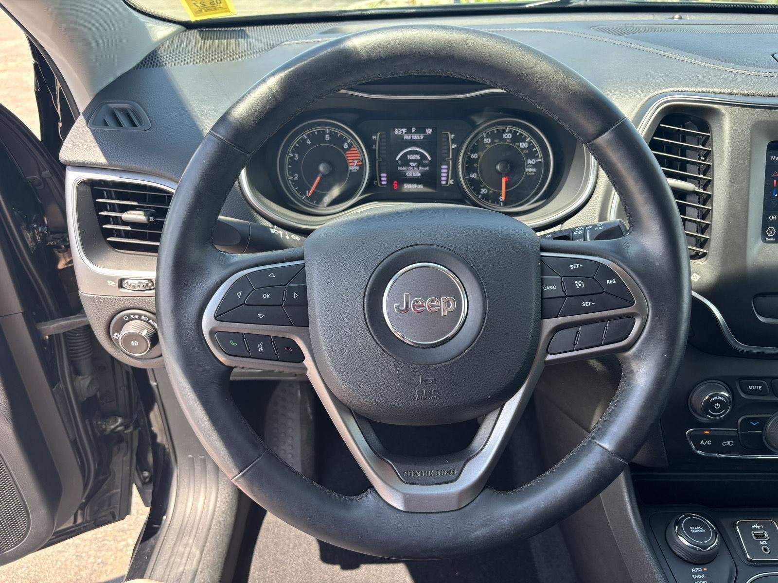 Used 2019 Diamond Black Crystal Pearlcoa Jeep Latitude Plus image 16