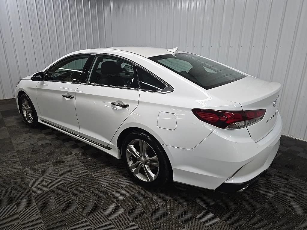 Used 2018 White Hyundai Sport+ image 10