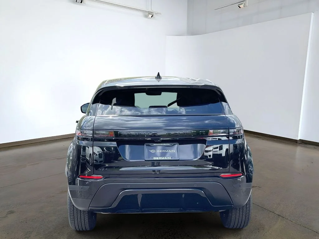 New 2026 Santorini Black Land Rover S image 5