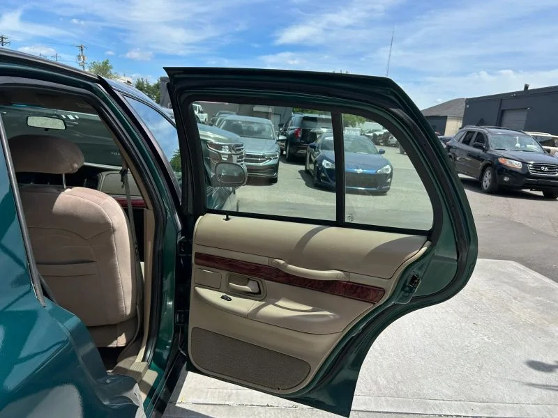 Used 2000 Green Mercury GS Sedan 4D image 21