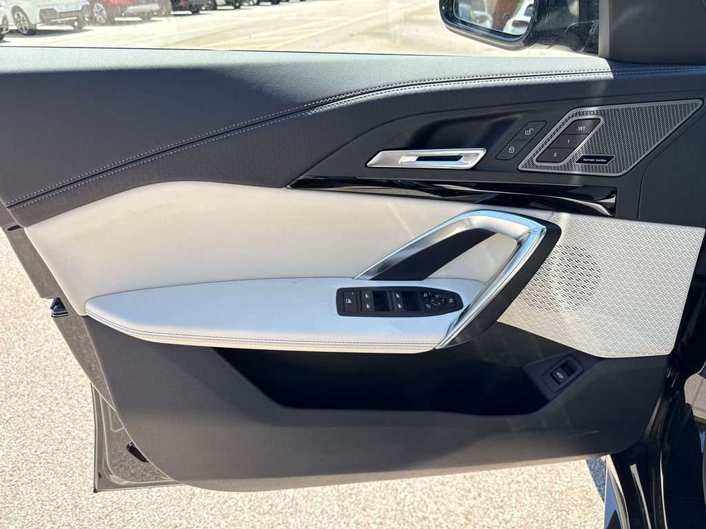 New 2026 Black BMW xDrive28i image 12