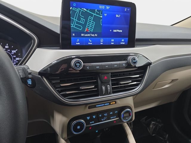 Used 2020 Gold Ford SE image 19