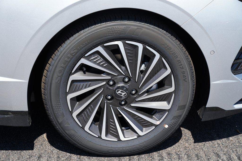 2025 Hyundai Sonata Hybrid Limited - Photo 7