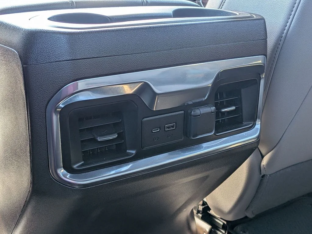 Used 2021 WHITE FROST TRICOAT GMC SLT image 18