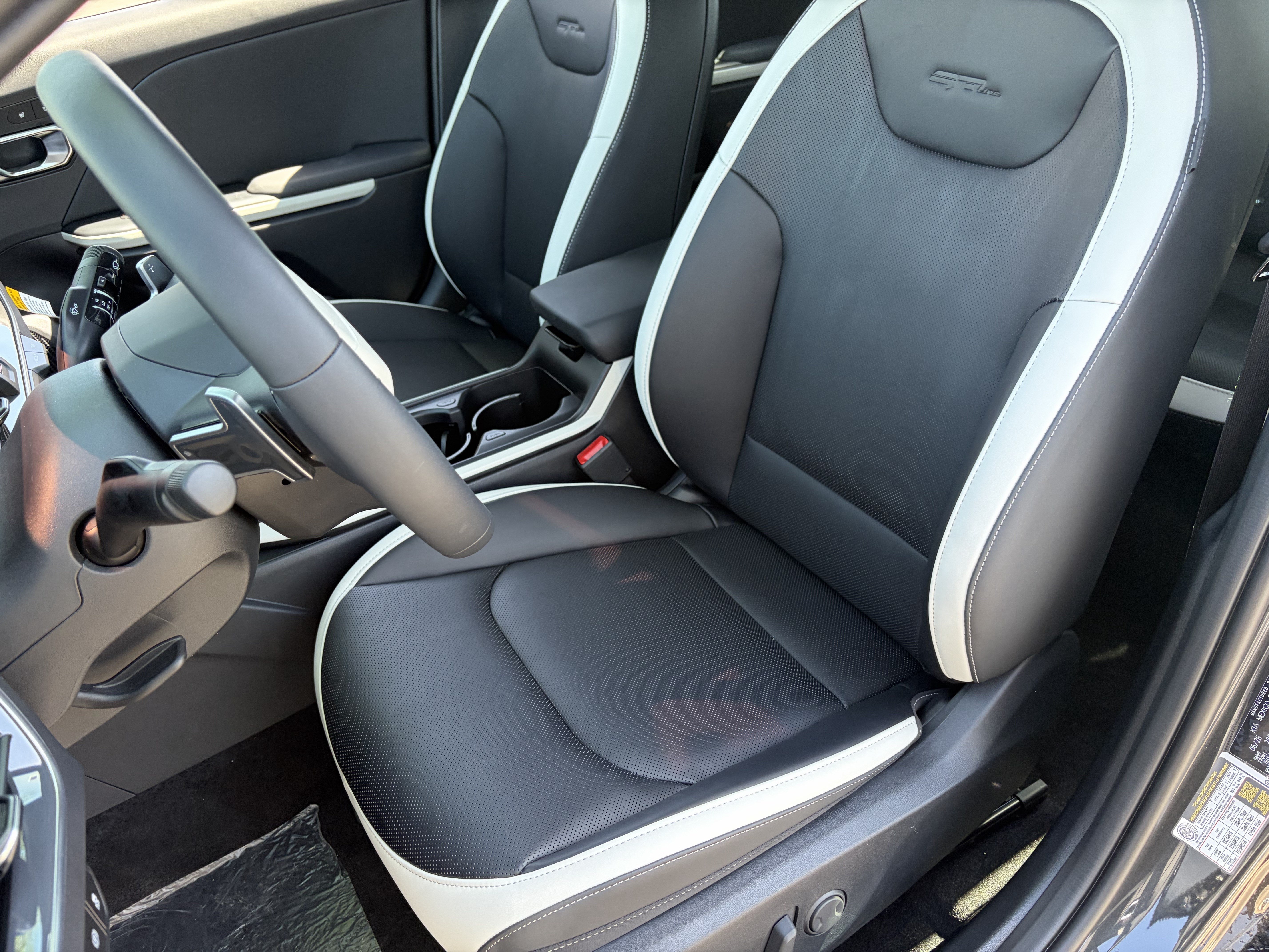 New 2026 Interstellar Gray Kia GT-Line image 18