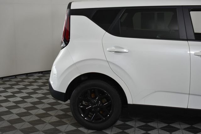 Used 2024 White Kia LX image 10