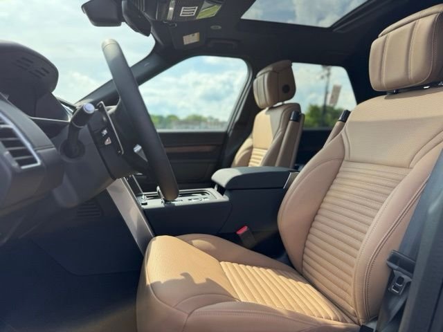 New 2026 Carpathian Grey Land Rover Dynamic SE image 14