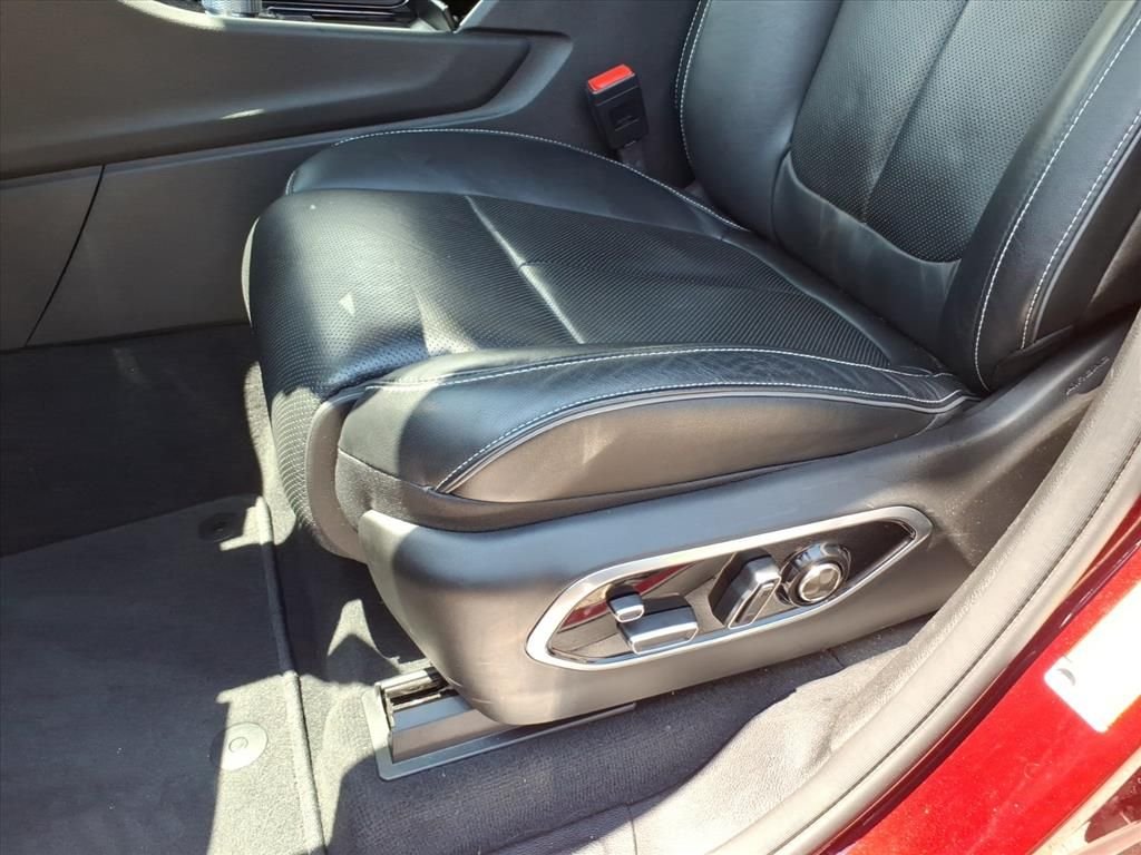 Used 2023 Red Jeep Overland 4xe image 18