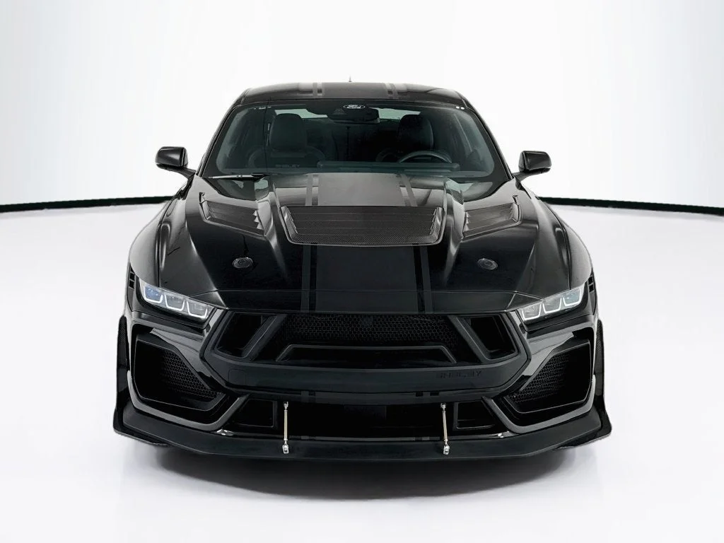 Used 2025 Shadow Black Ford GT Premium image 2