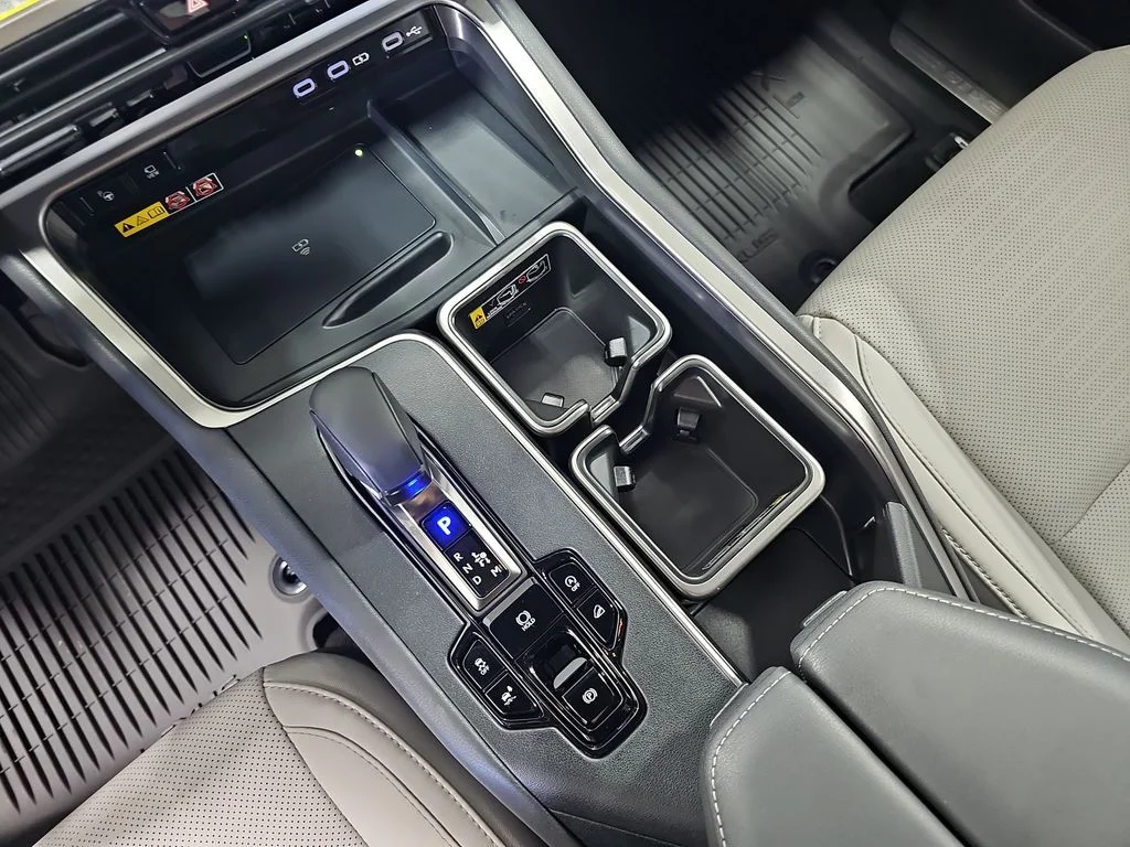 New 2026 Caviar Lexus PREMIUM AWD image 24