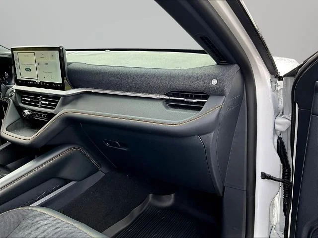 New 2026 Star White Metallic Tri-Coat Ford Tremor® image 62