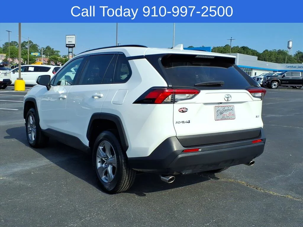 Used 2024 White Toyota XLE image 5