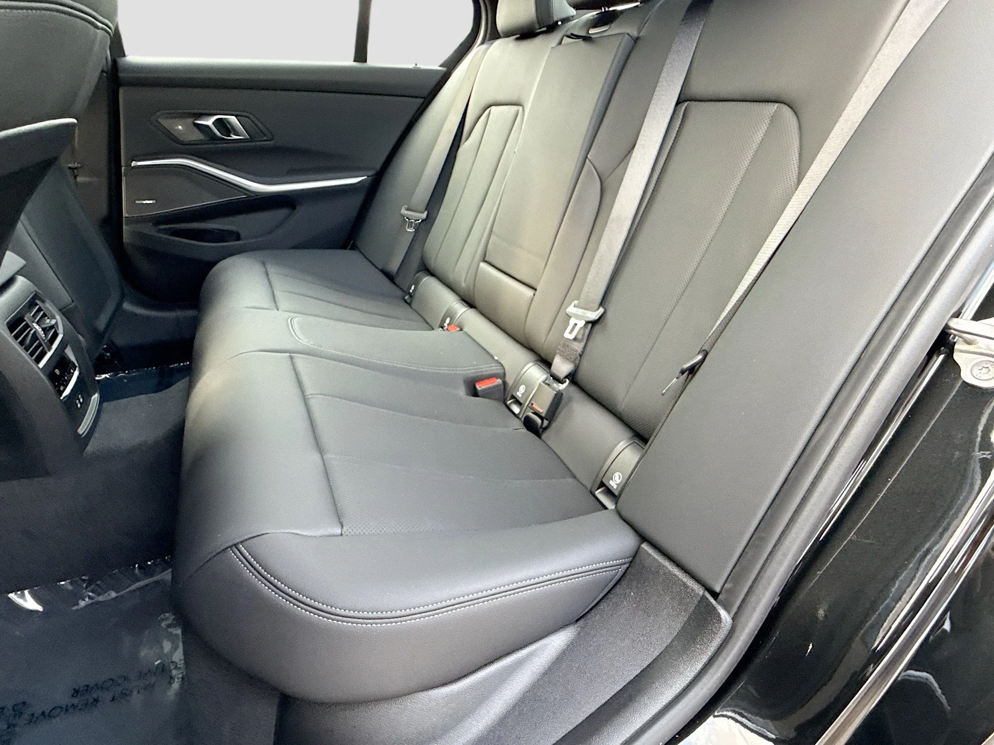 New 2026 Black Sapphire Metallic BMW 330i image 21