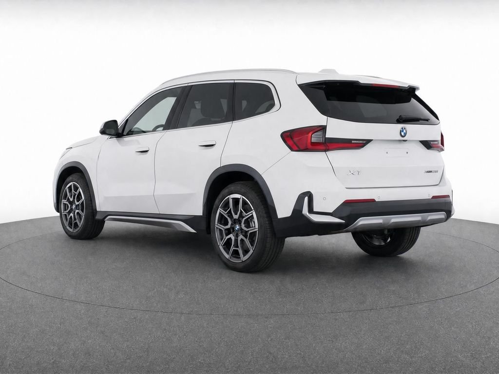 Used 2023 Alpine White BMW xDrive28i image 5