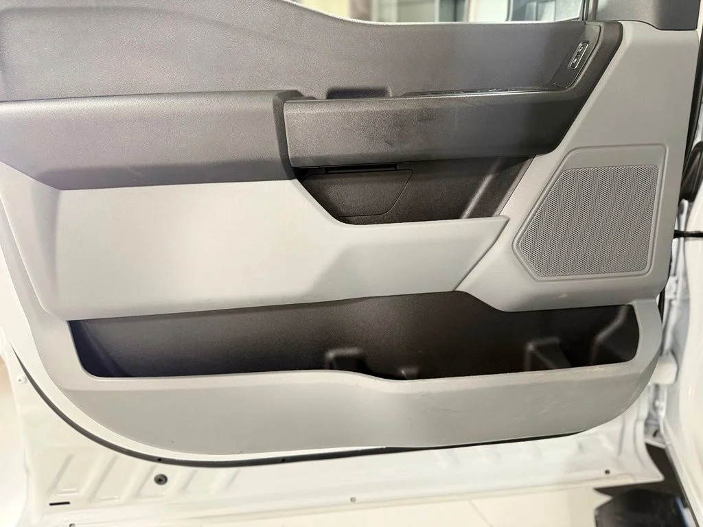 Used 2025 White Ford XL image 13