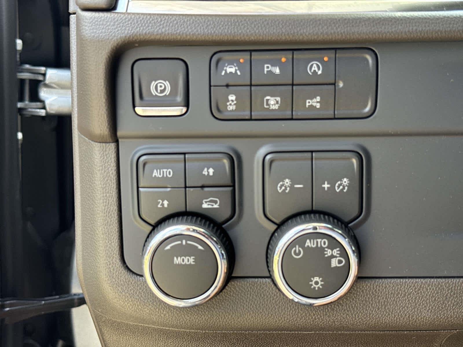 2026 Chevrolet Tahoe LS - Photo 14