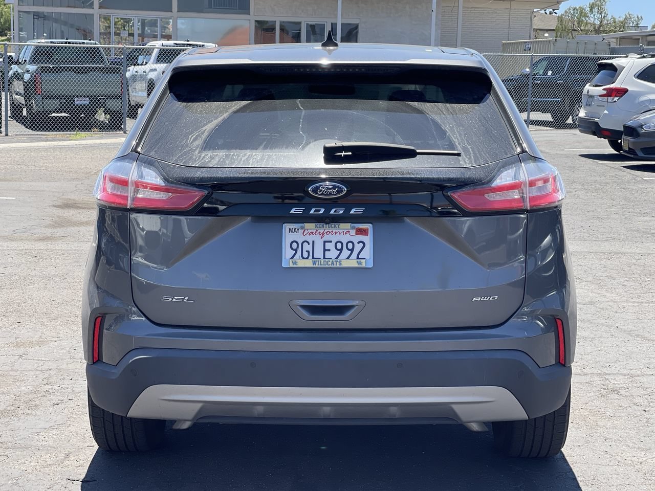 Used 2023 Gray Ford SEL image 4