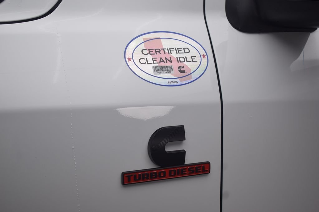 New 2026 Bright White Clear-Coat Exterior Paint RAM Tradesman image 31