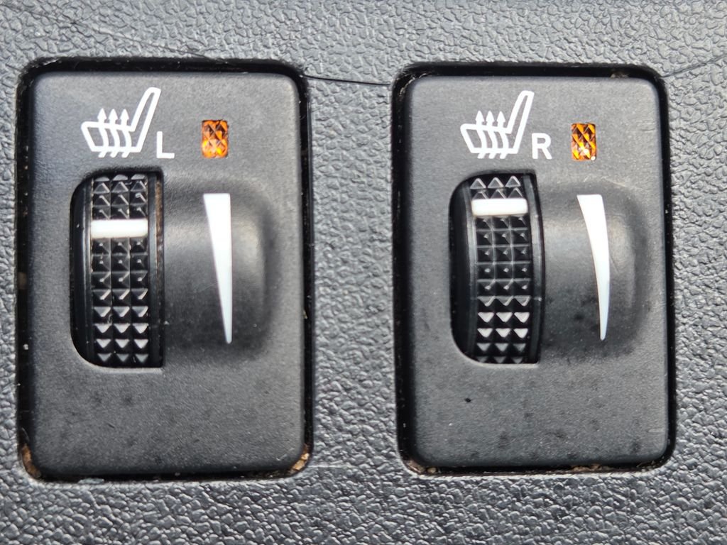 Used 2019 Black Toyota XLE image 34