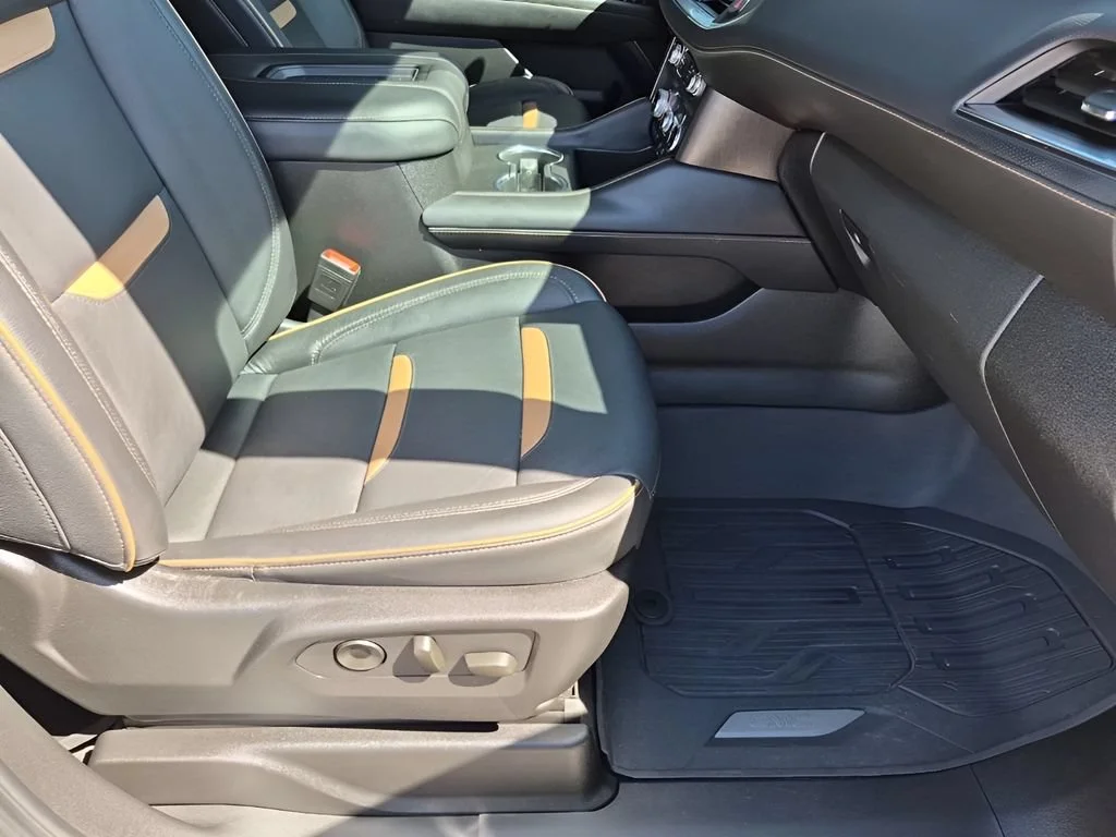 2024 GMC Yukon AT4 - Photo 22
