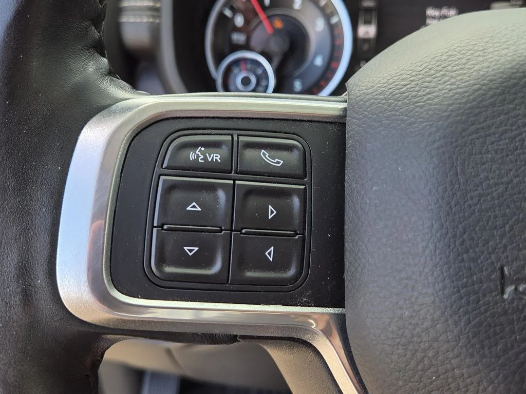 Used 2019 Black Ram Laramie image 18