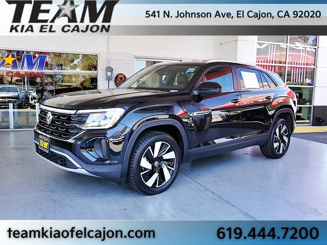 Used 2024  Volkswagen 2.0T SE w/Technology image 5
