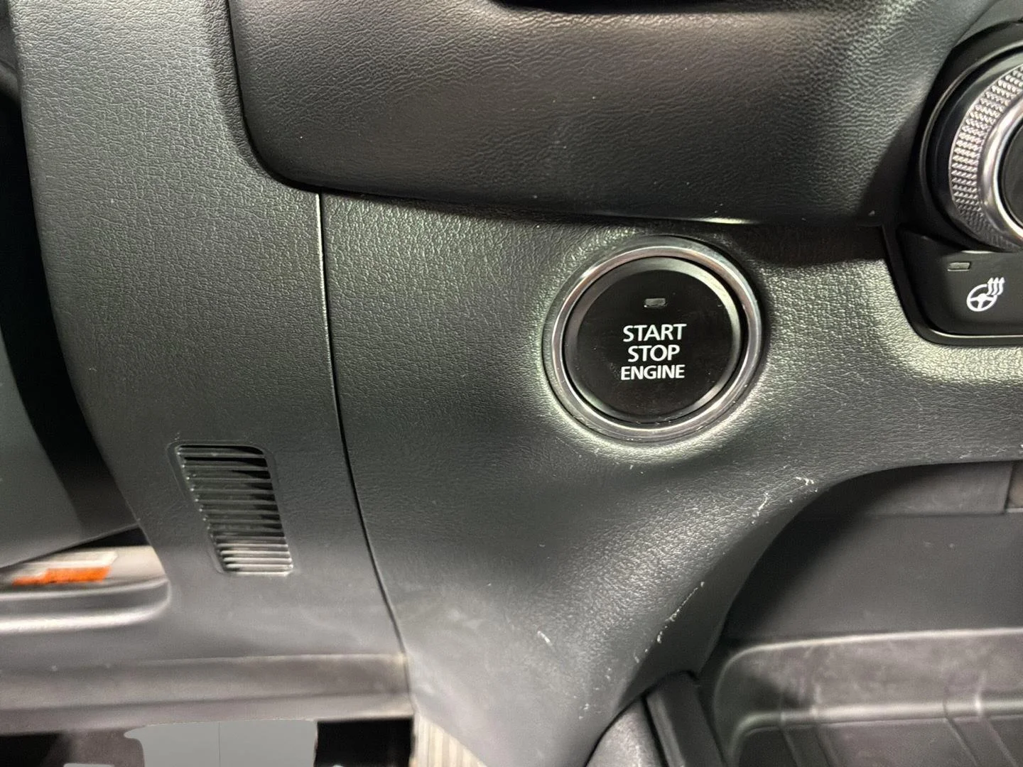 Used 2023 Zircon Sand Metallic Mazda 2.5 Turbo Premium Plus Package image 29