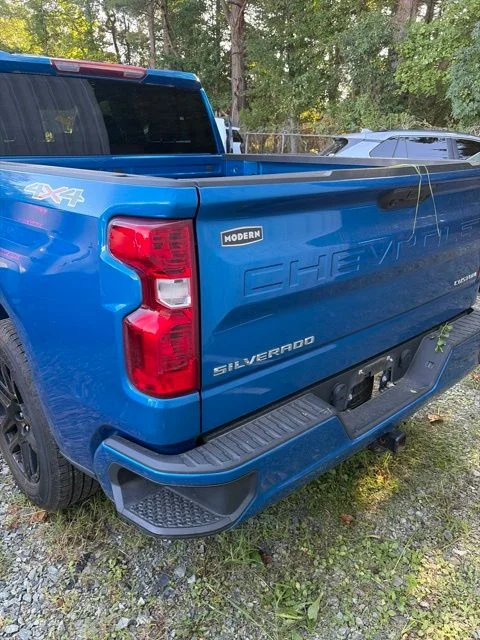 Used 2023 Blue Chevrolet Custom image 11