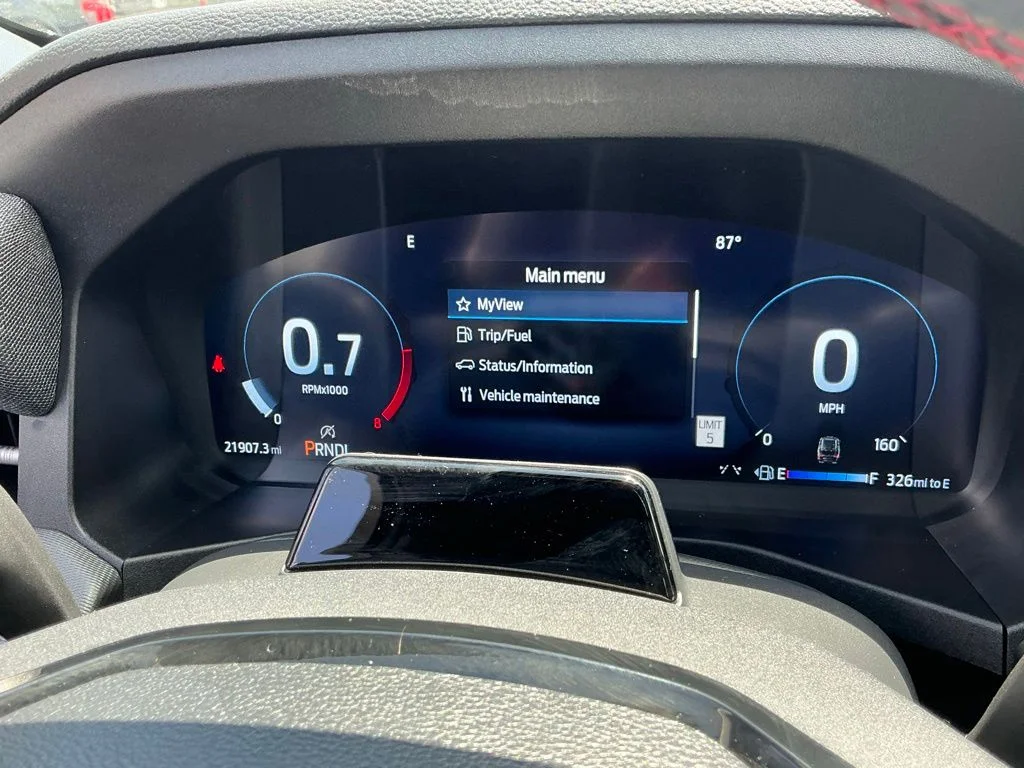 Used 2025 Gray Ford ST-Line image 31