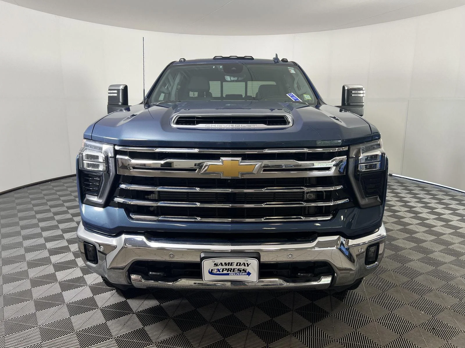 Used 2024 Lakeshore Blue Metallic Chevrolet LTZ image 32
