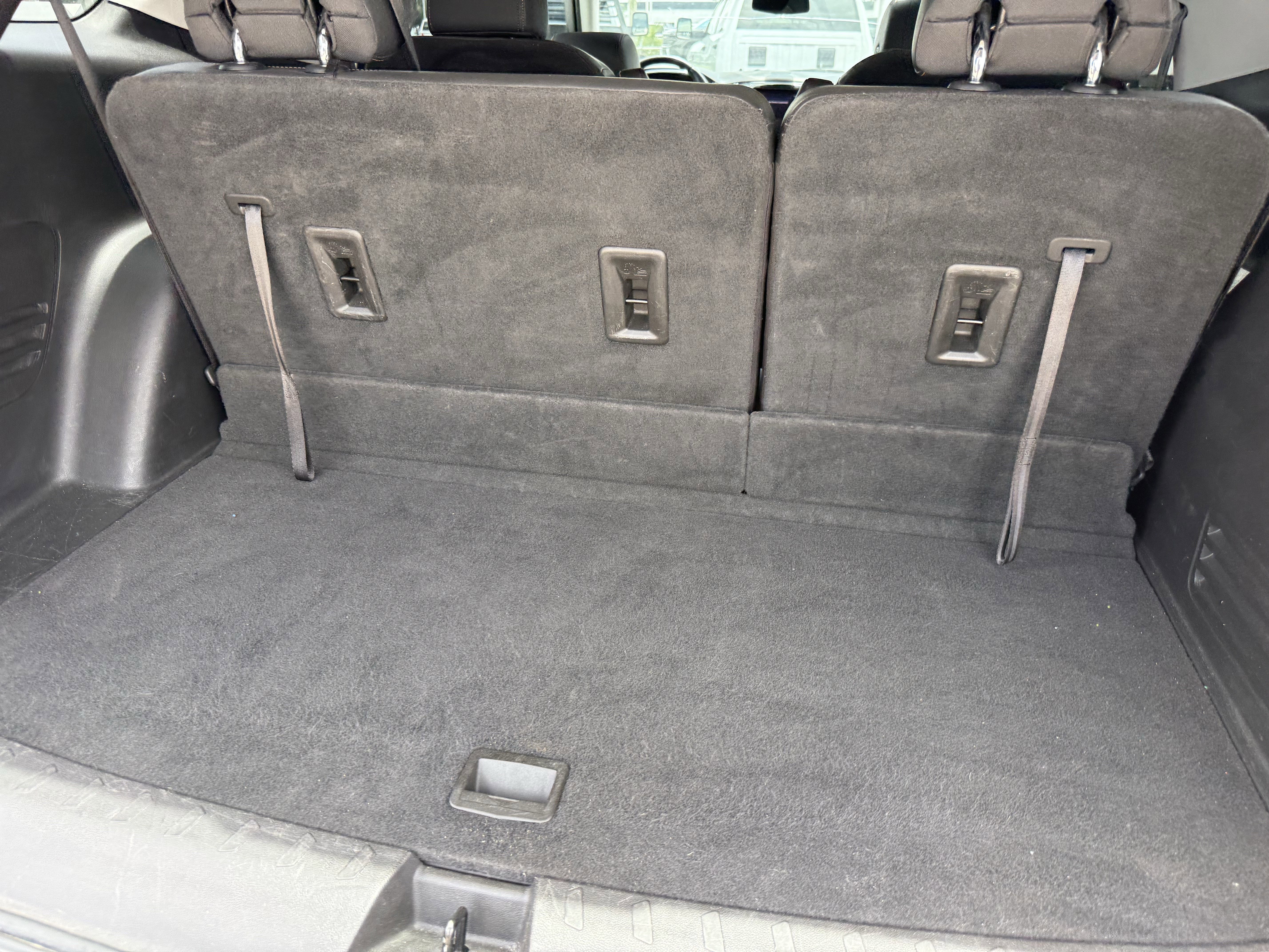 Used 2021 Silver Ice Metallic Chevrolet Premier image 32