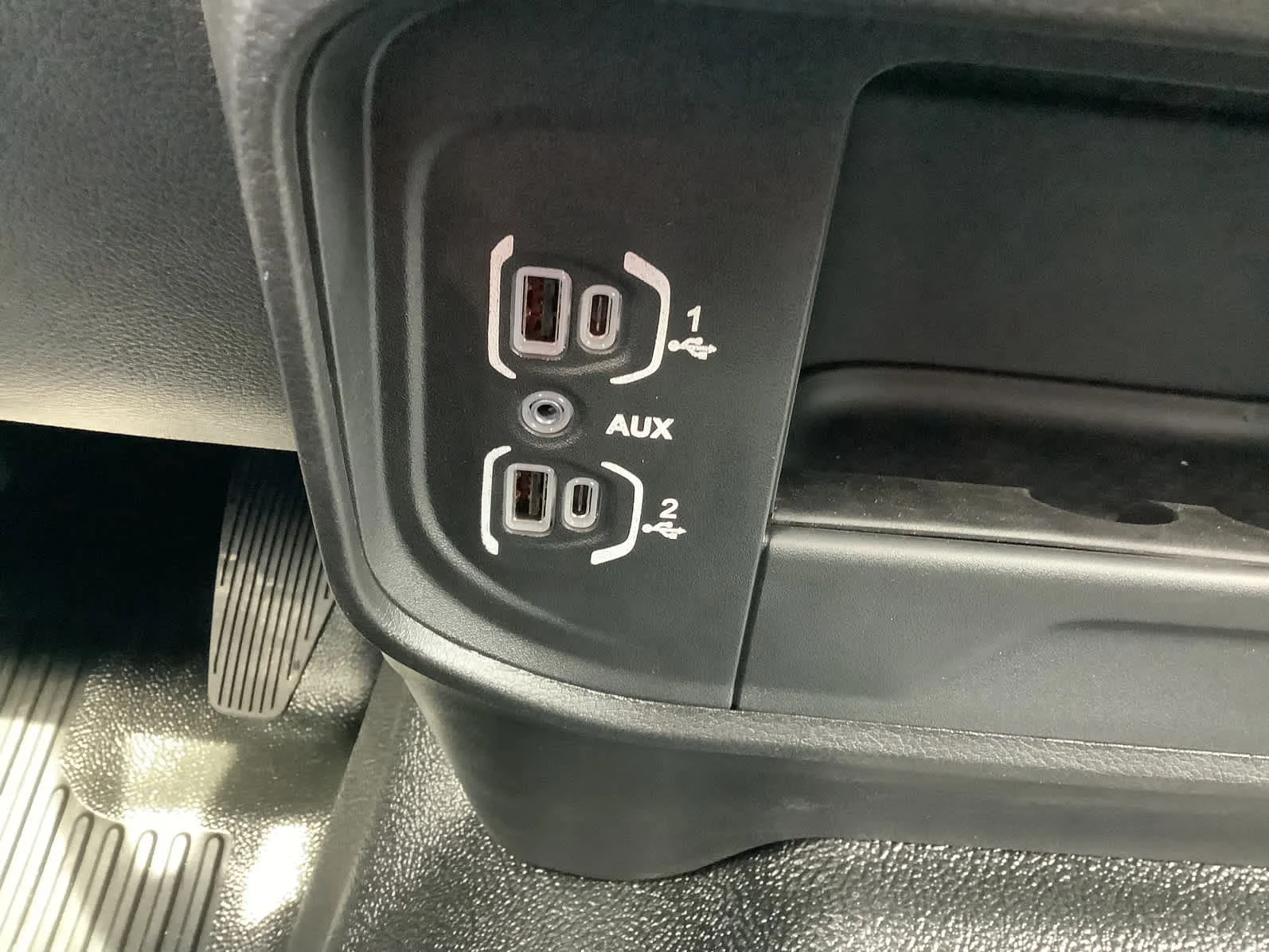 2026 RAM 3500 Chassis Tradesman - Photo 27
